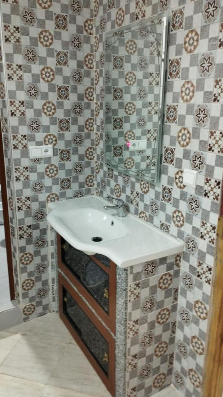 Hotel Al Andalous 弗尼迪克 外观 照片